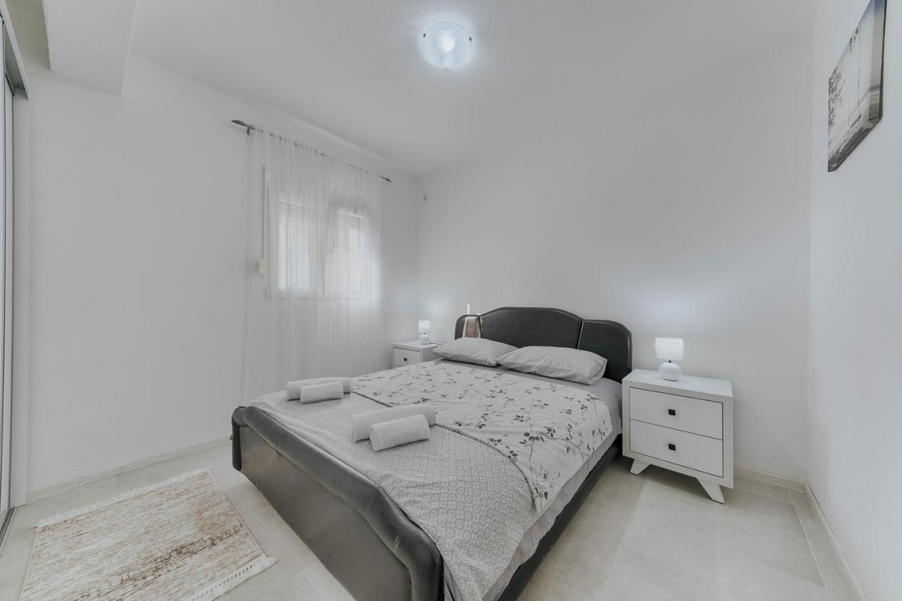 Apartmani Vittoria Bar Ngoại thất bức ảnh