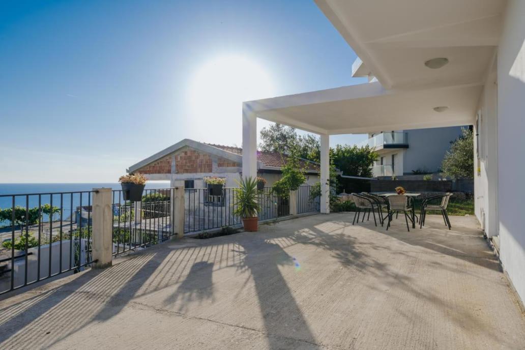 Apartmani Vittoria Bar Ngoại thất bức ảnh
