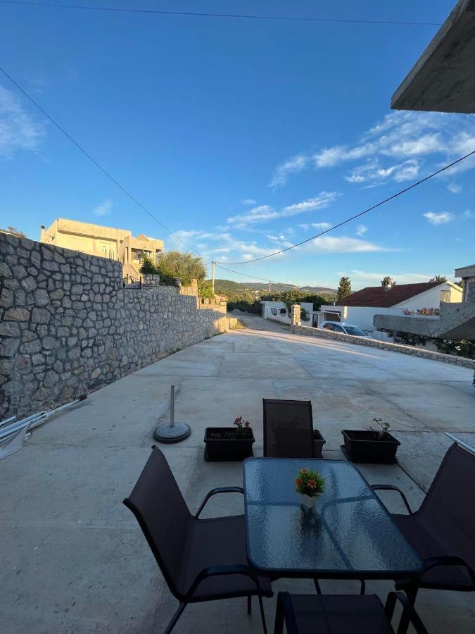 Apartmani Vittoria Bar Ngoại thất bức ảnh