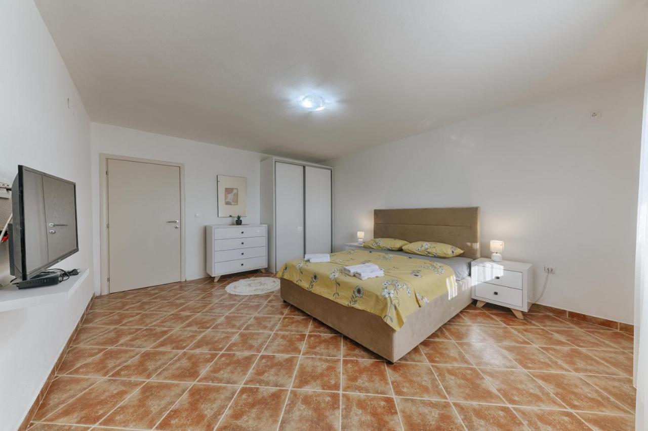Apartmani Vittoria Bar Ngoại thất bức ảnh